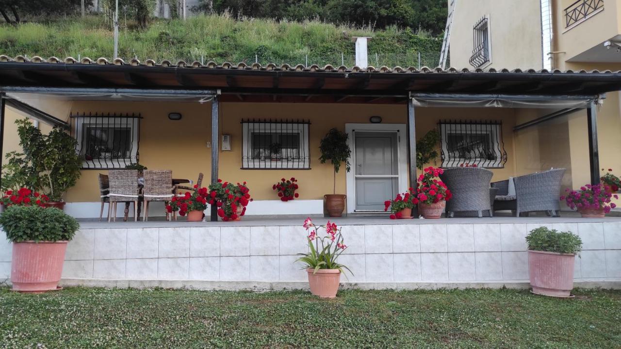 Appartement Ermones Little House à Vátos Extérieur photo